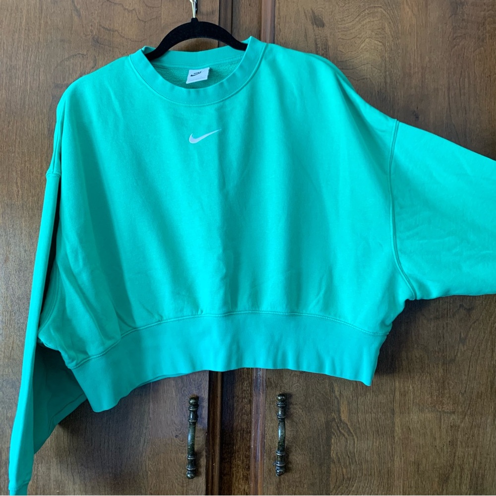 Nike Women's Cropped Crewneck Sweatshirt - Picture 5 of 6